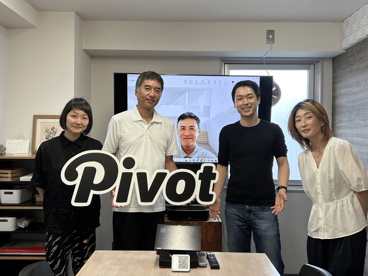 株式会社PIVOTの導入事例インタビューの様子